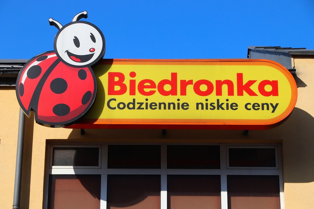 Biedronka rozszerza usługi: dowóz do domu nawet w niedzielę