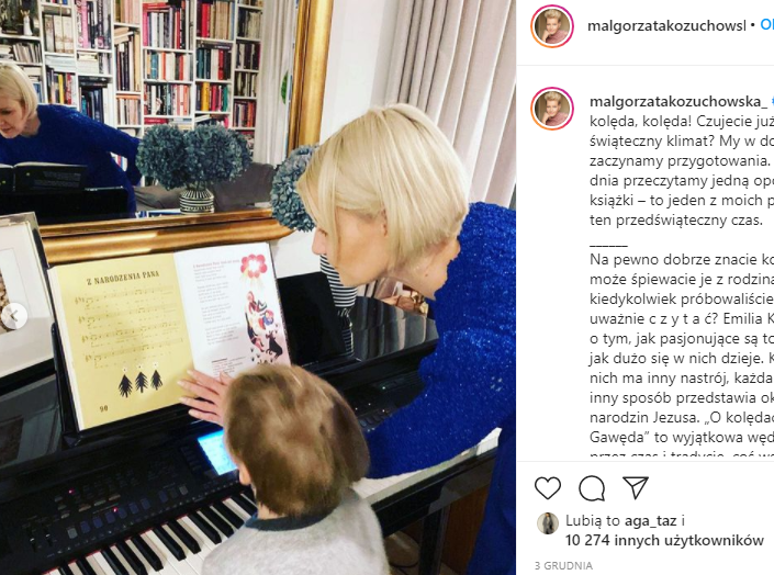 Małgorzata Kożuchowska z synem przy pianinie