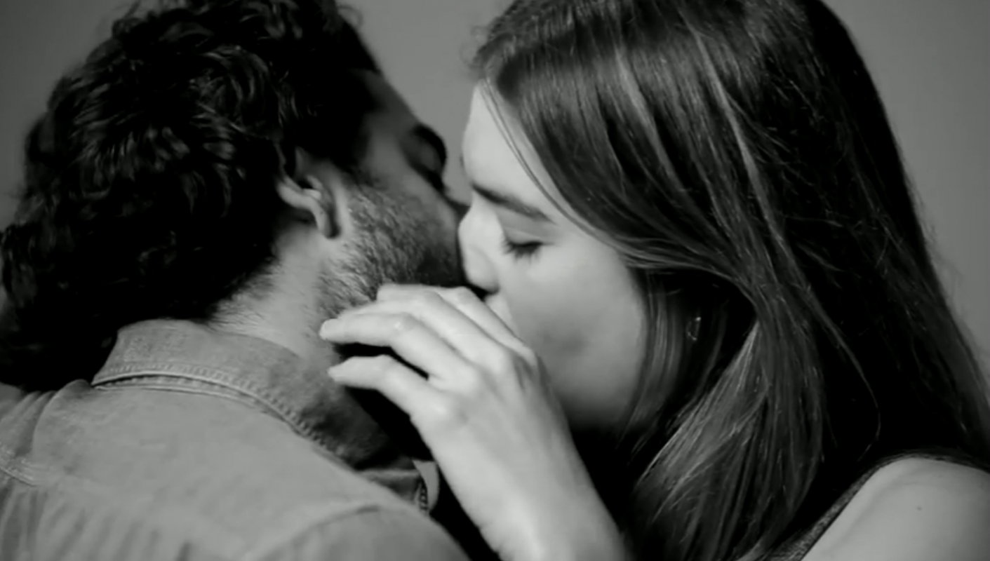 pierwszy pocałunek, hity z internetu, first kiss
