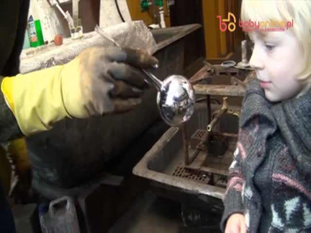 Z wizytą w fabryce bombek