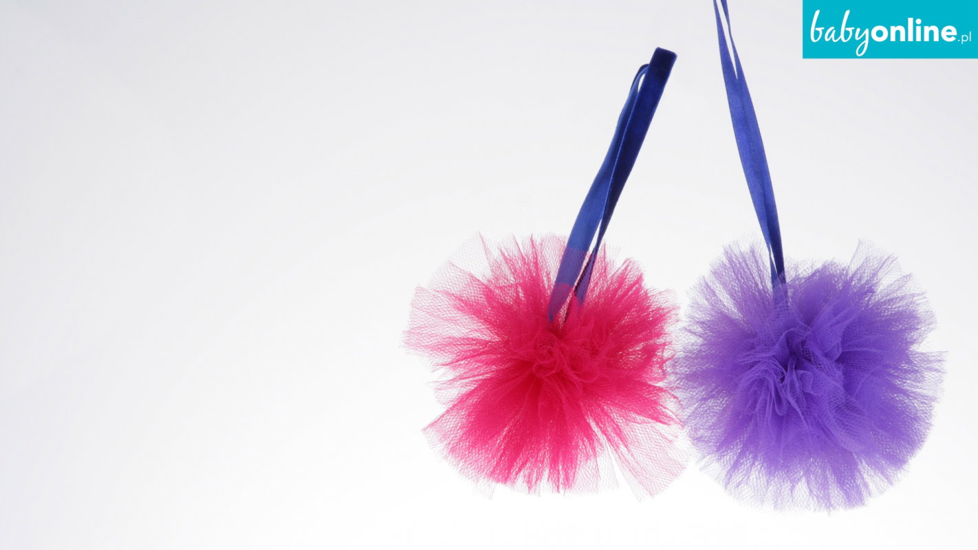 pompon z tiulu