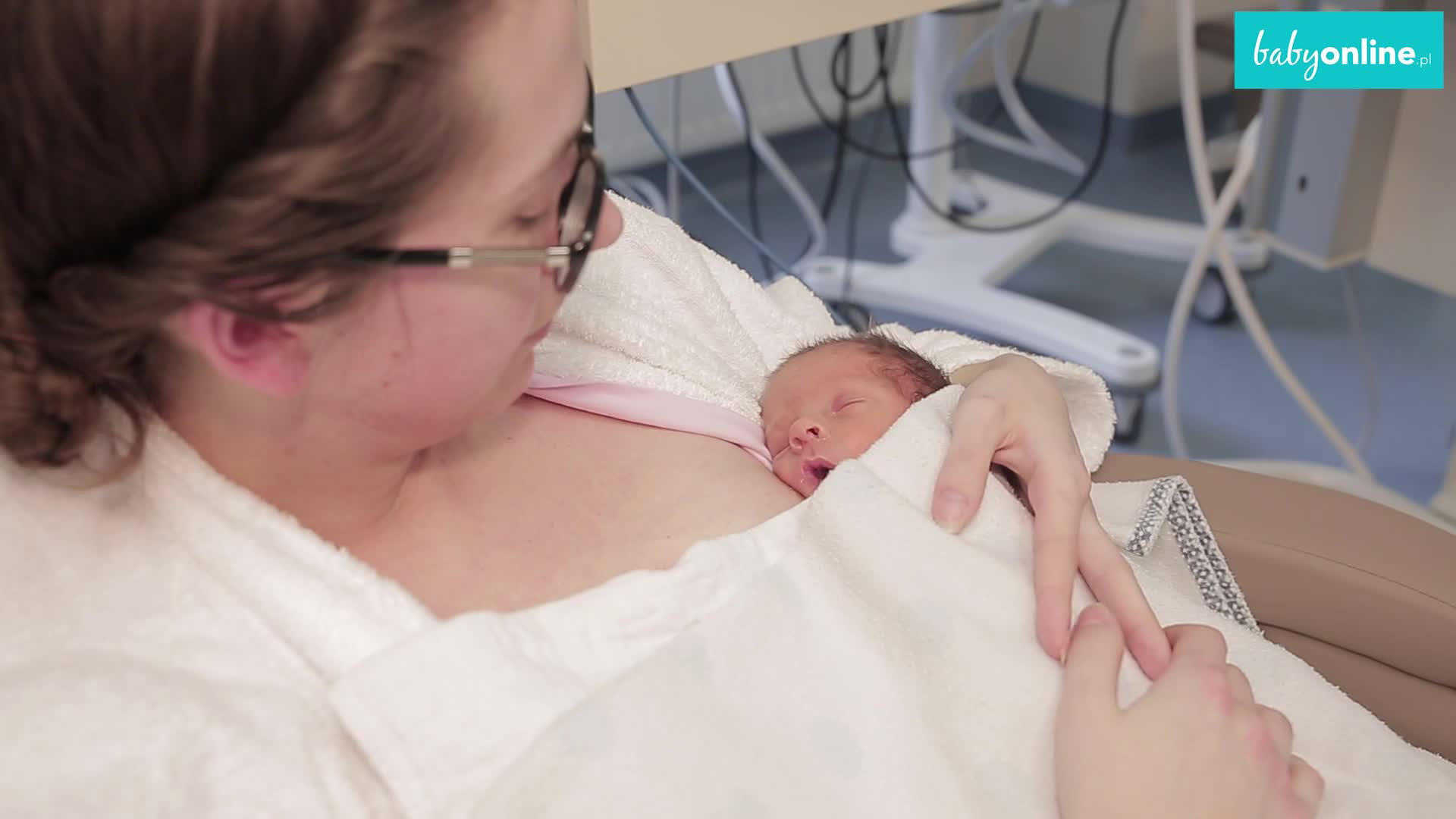 Kangurowanie - mama mówi, dlaczego warto to robić
