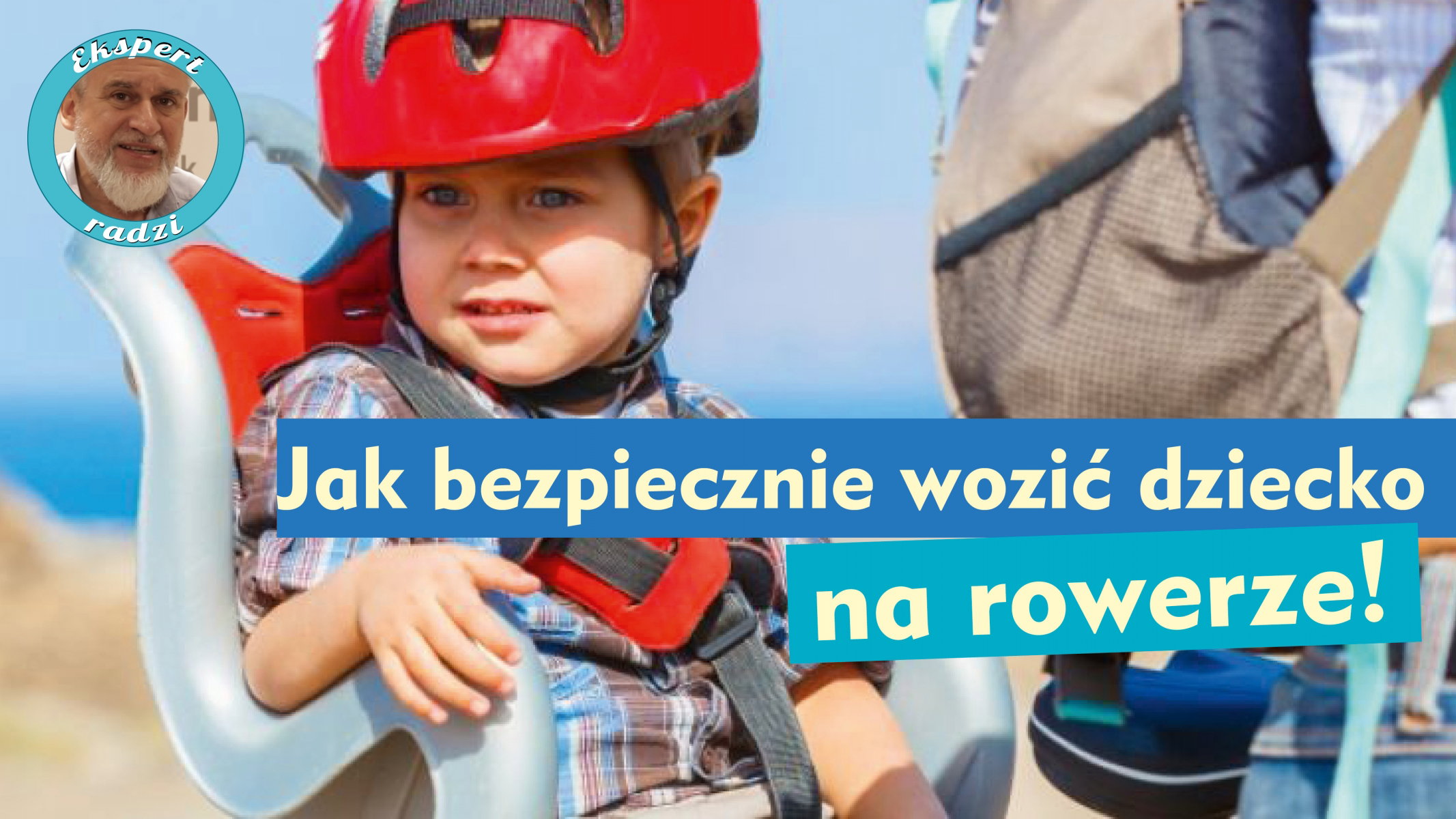 dziecko w kasku w foteliku rowerowym