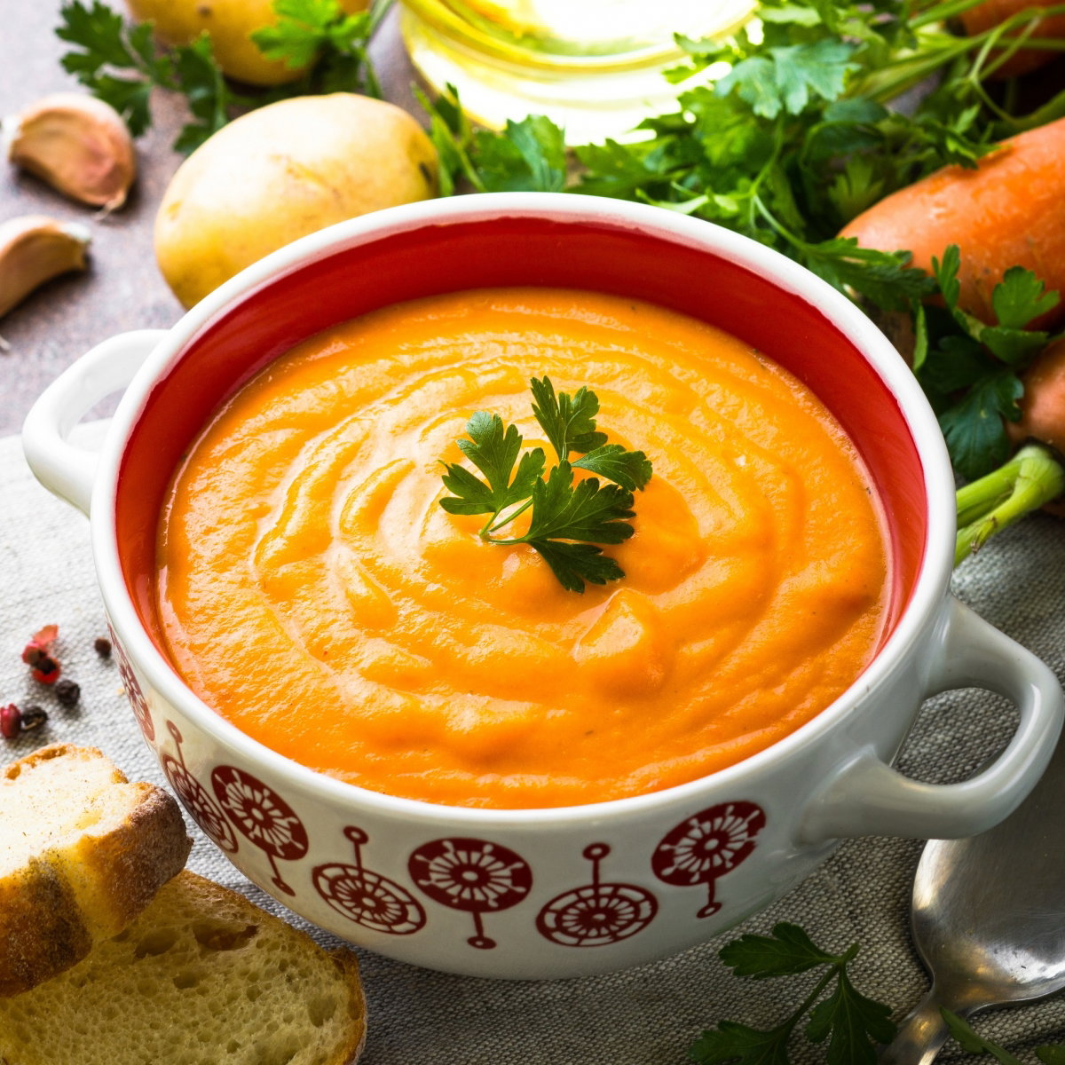 Zupa jarzynowa z królikiem