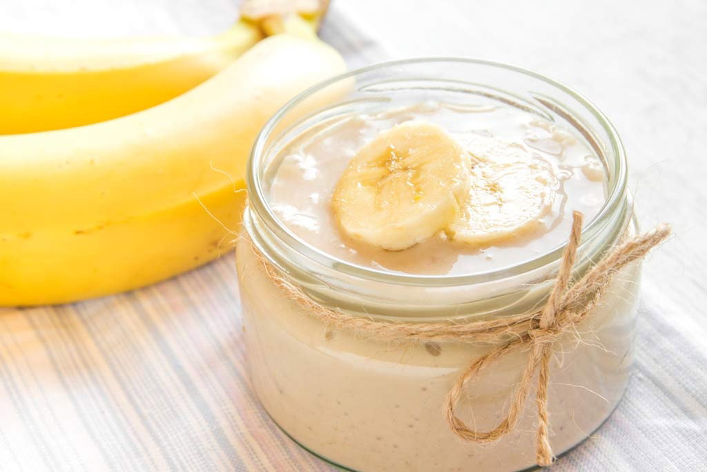 Budyń jaglany z bananem
