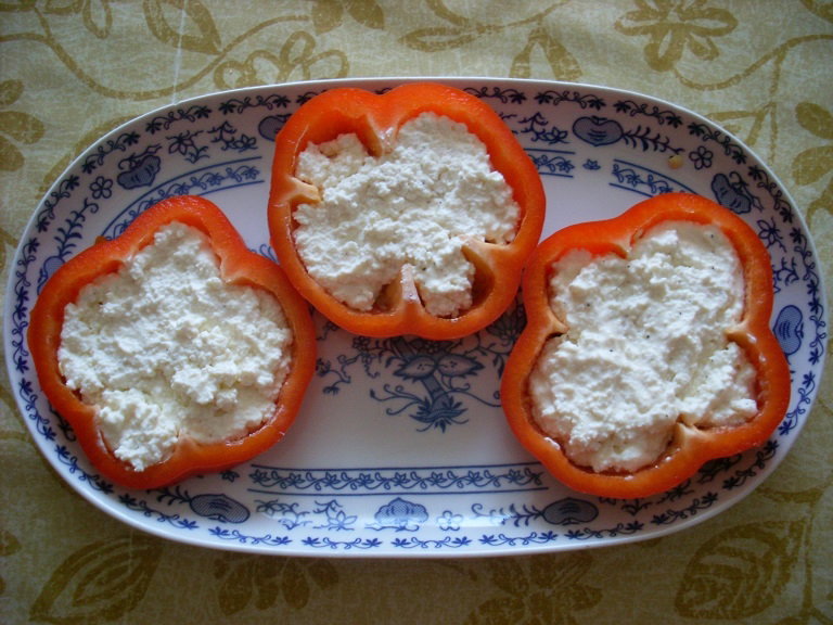 Kwiatki z papryki