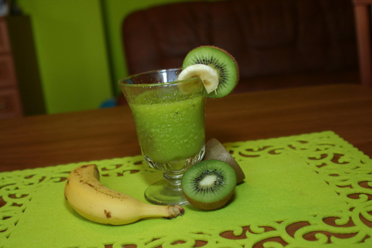 Sok z kiwi i pokrzywy
