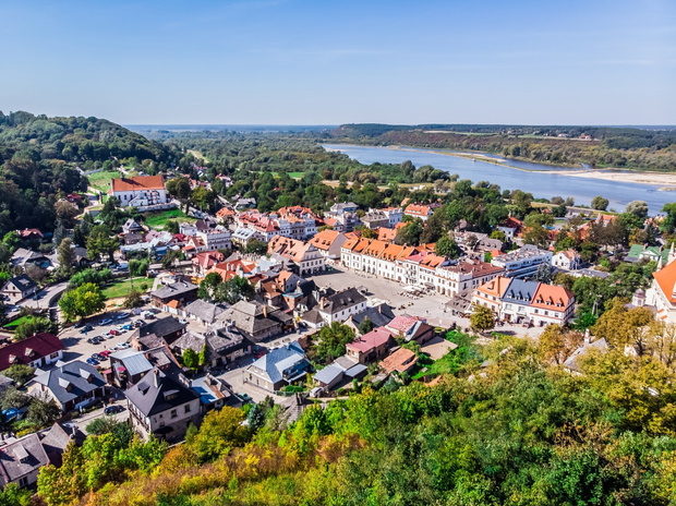 Kazimierz Dolny z drona Rynek