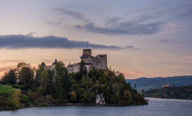 Zamek w Niedzicy, Pieniny