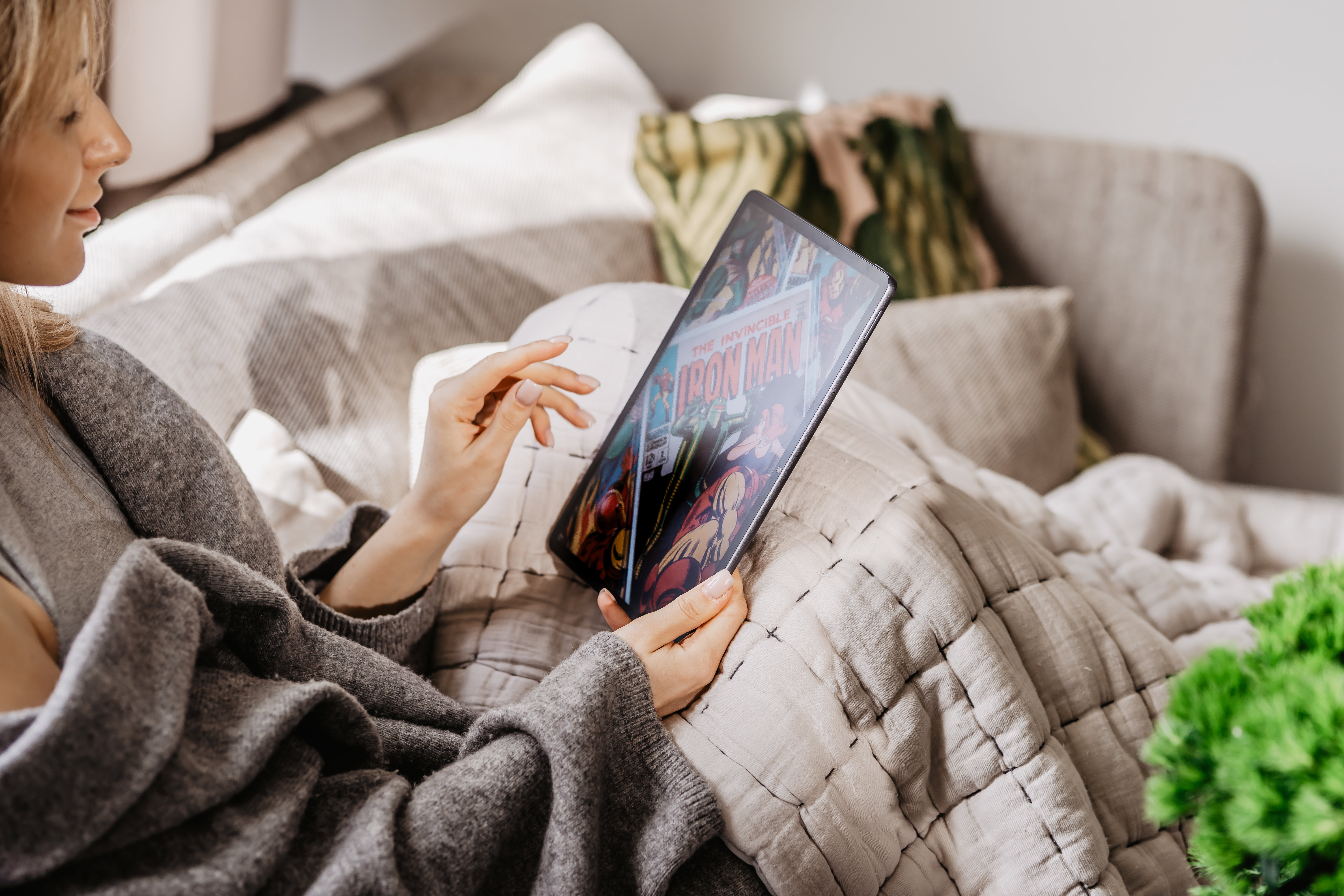 HUAWEI MatePad 11.5 PaperMatte - PL Lifestyle - 06 - comic book (1)