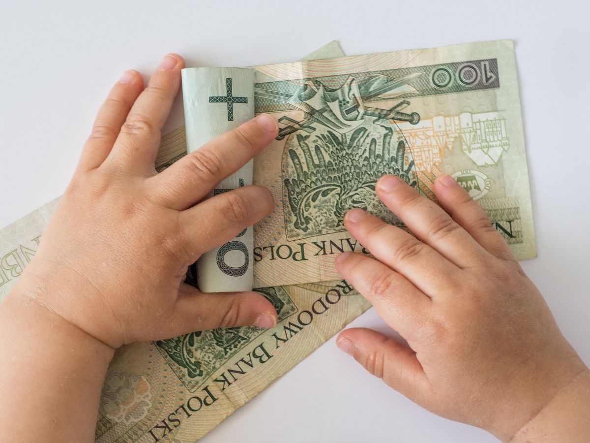 800 plus tylko dla pracujących