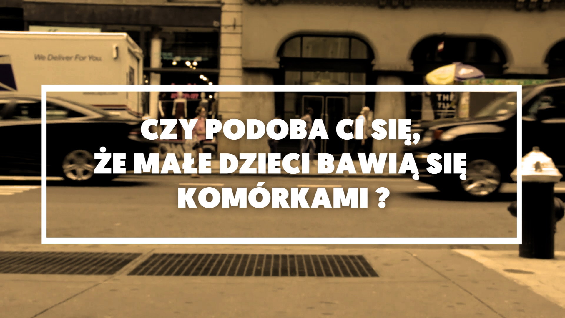 Małe dzieci bawiące się komórkami: czy to ci się podoba? [SONDA MAMOTOJA.PL]