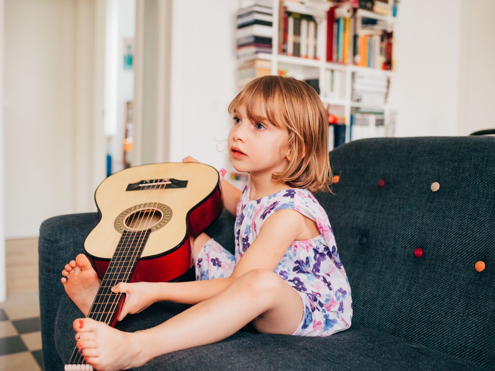 Dziewczynka z gitarą