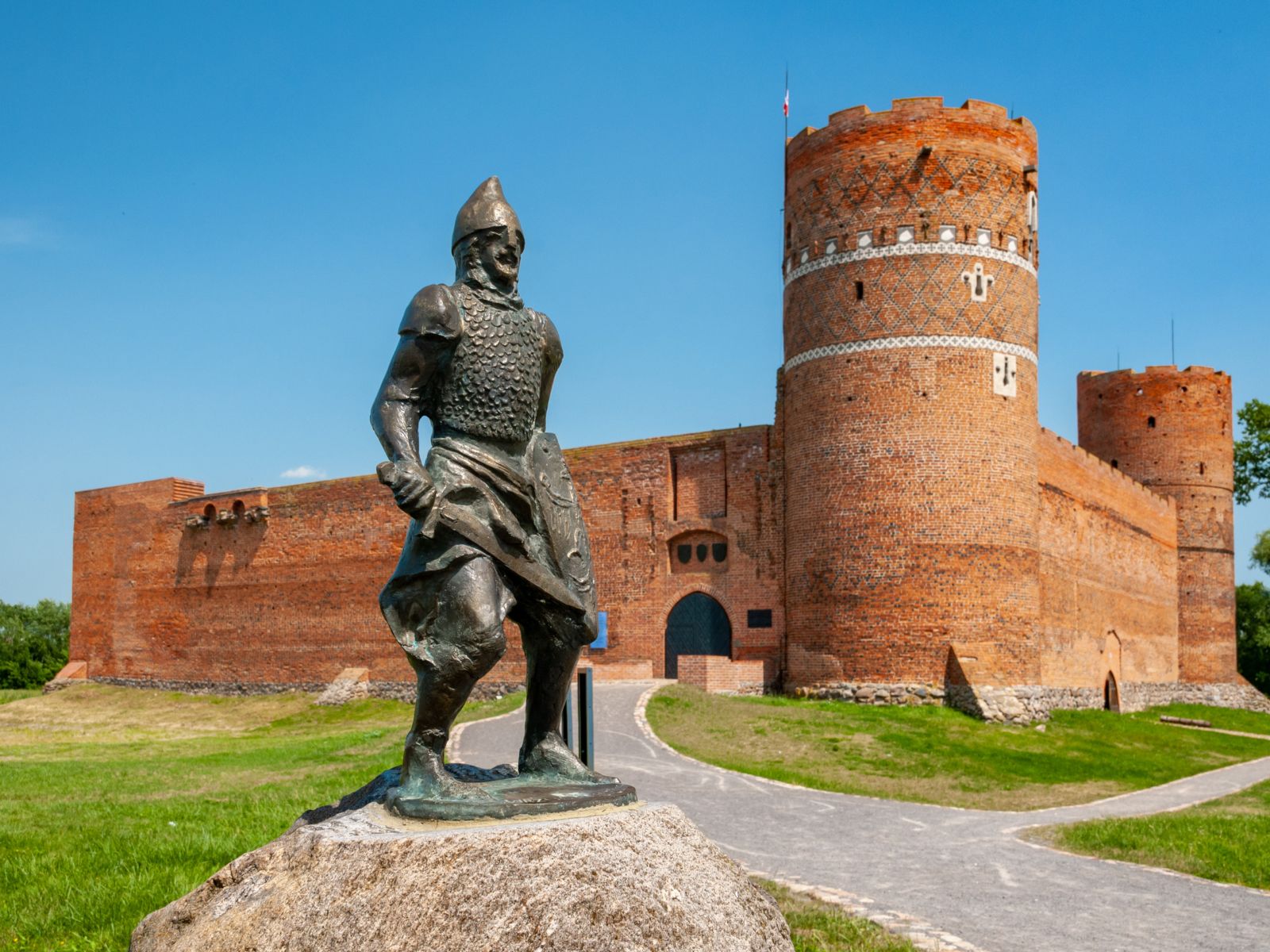 Siemowit, pomnik