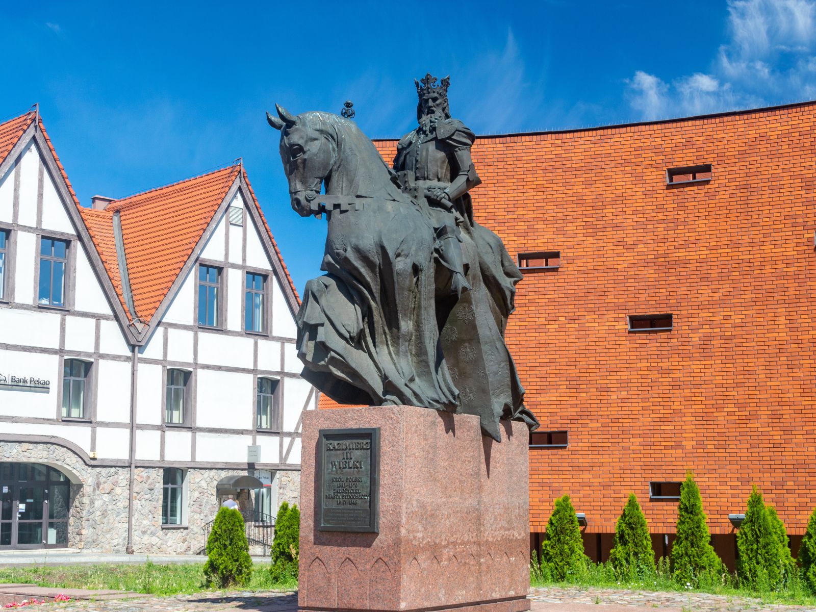 Kazimierz III Wielki, pomnik
