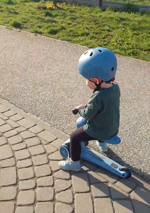 Hulajnoga  Scoot&amp;Ride