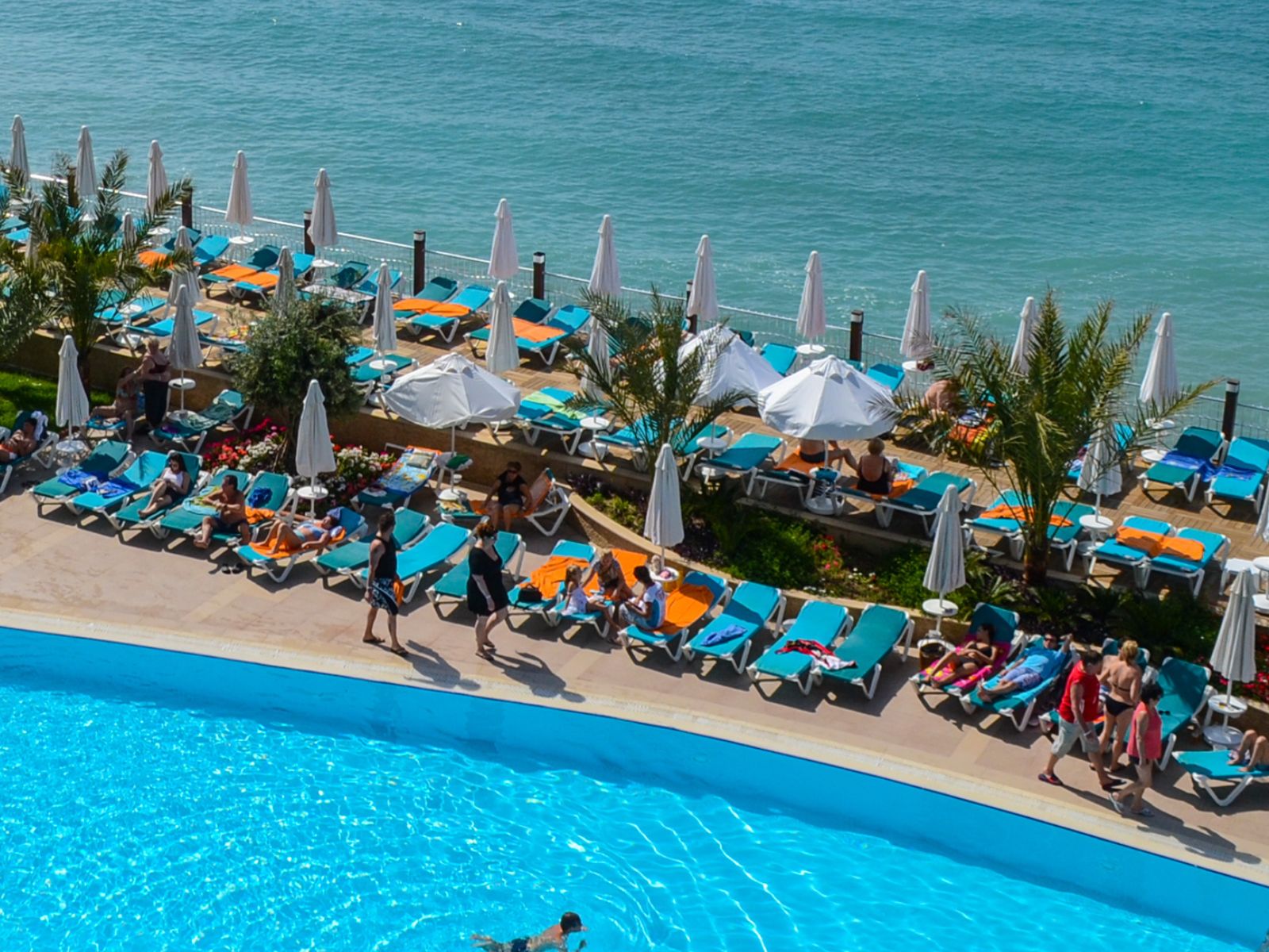 rodziny na wakacjach all inclusive