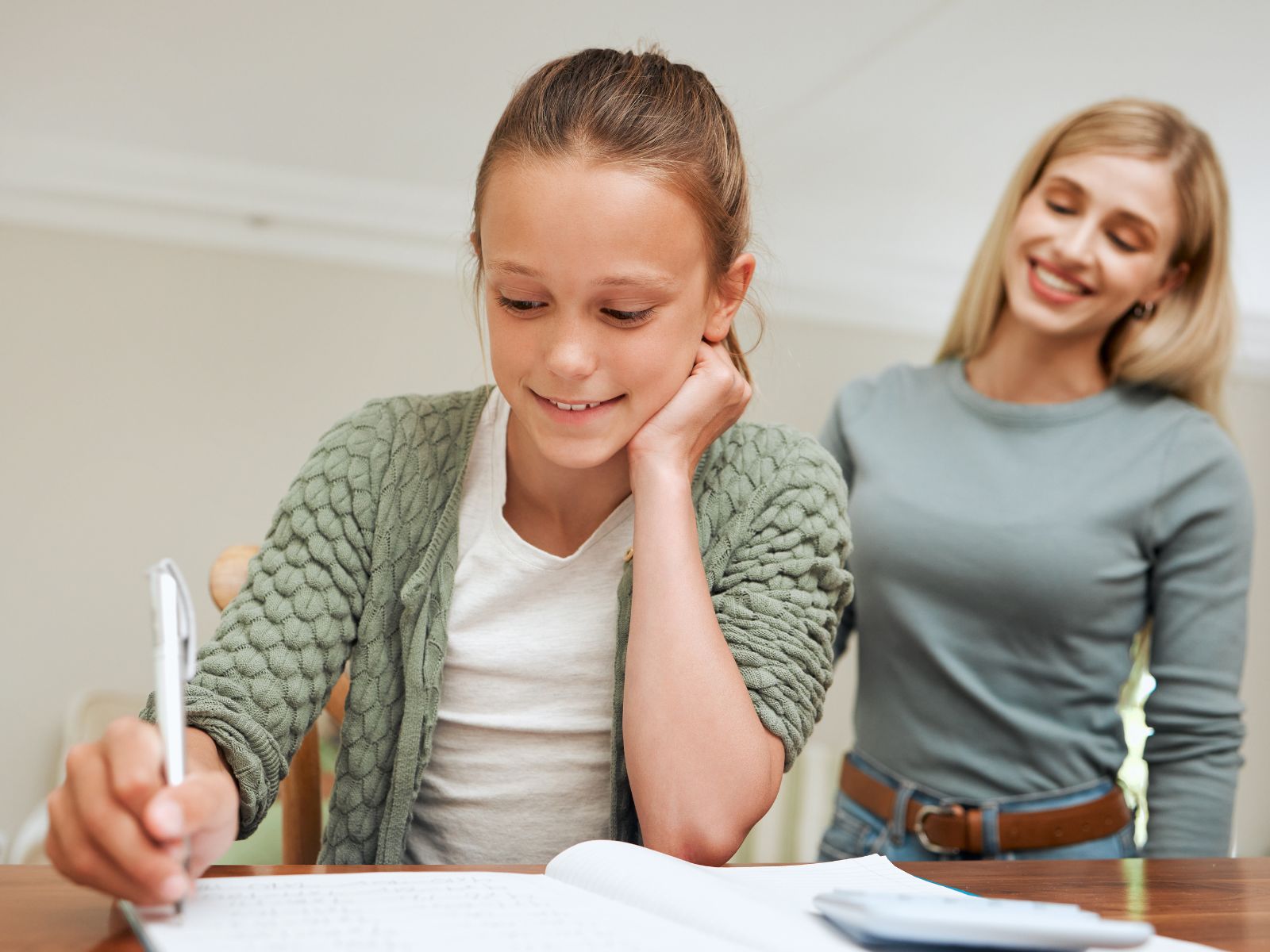 odrabianie lekcji, powtarzanie materiału edukacyjnego