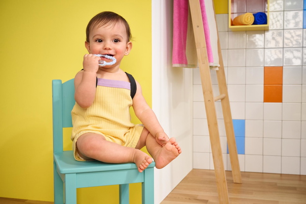 Editorial_Baby_Teething ring_Curaprox world_2024_Blue