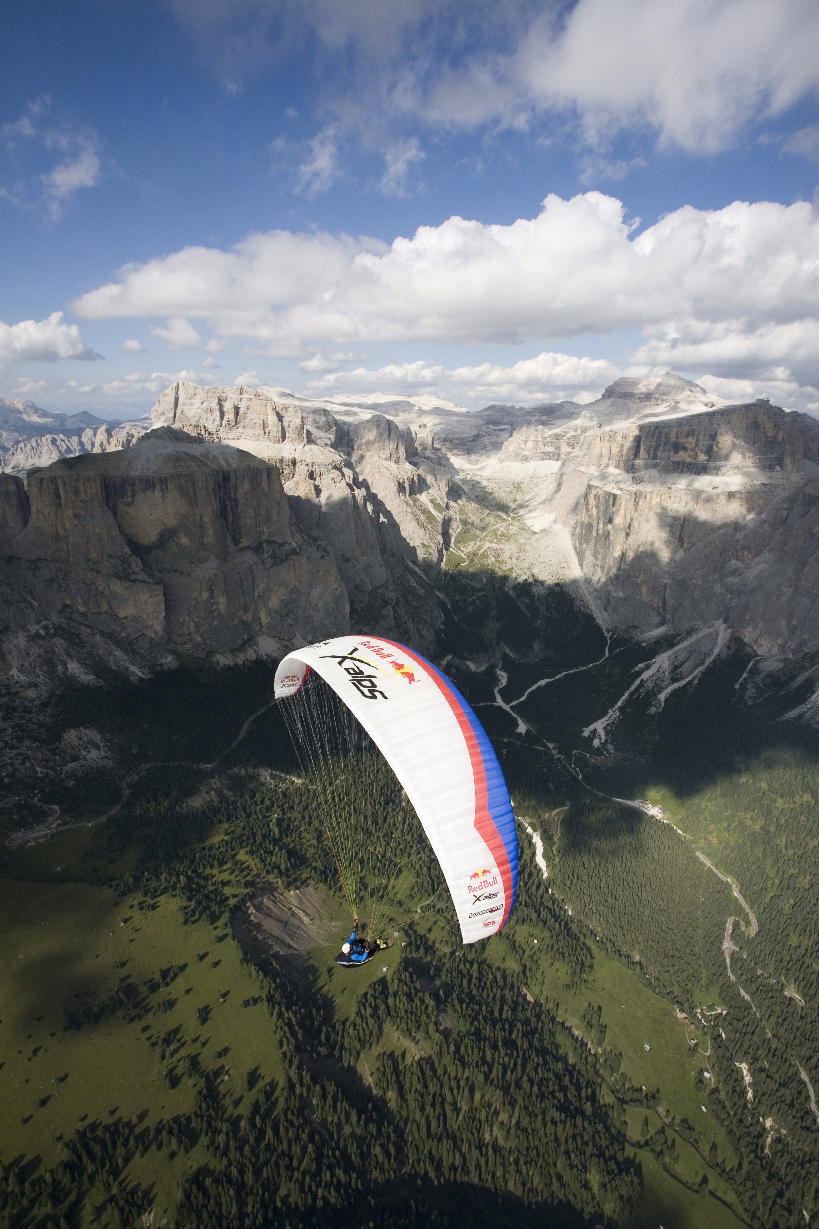 Red_Bull_X_Alps_fot_Olivier_Laugero_Red_Bull_Photofiles1