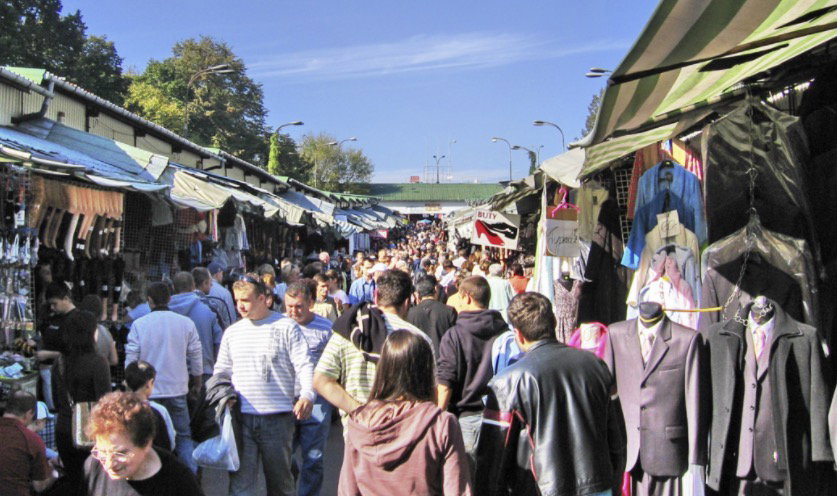 Bazar na Stadionie X-lecia w Warszawie