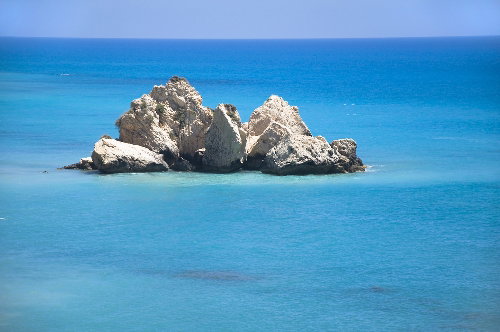 Aphrodite_rock_in_Cyprus
