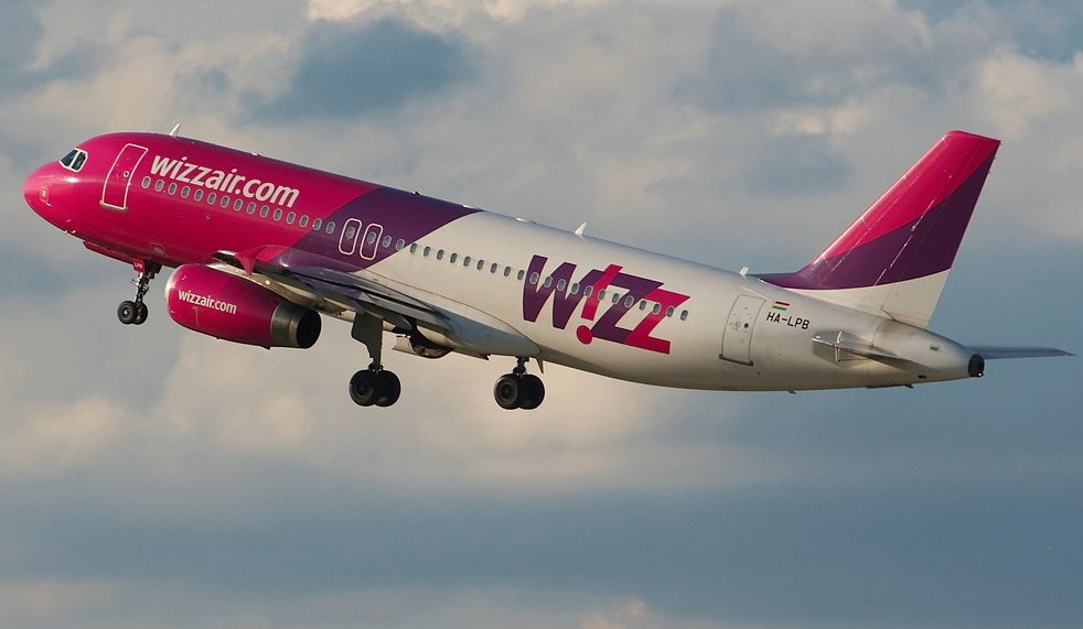 HA-LPB__Wizz_Air_-_Airbus_320-200__w_galerii_zdjec_lotniczych_1267961514777_kopia