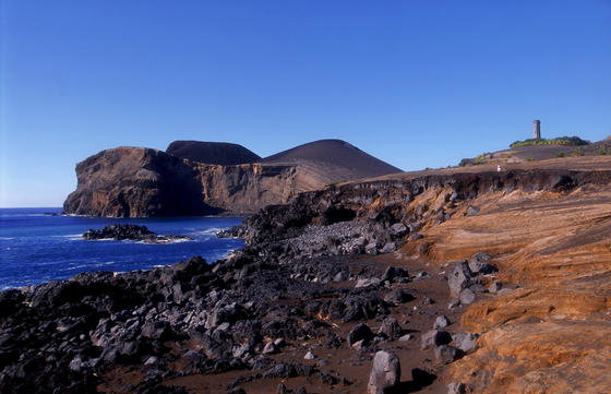 Turismo_de_Portugal_wyspa_Faial-wulkan_Capelinhos-_fot_Associacao_de_Turismo_dos_Acores-_sm