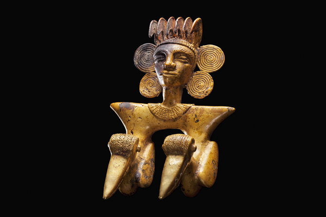 01_human_headed_pendant_670