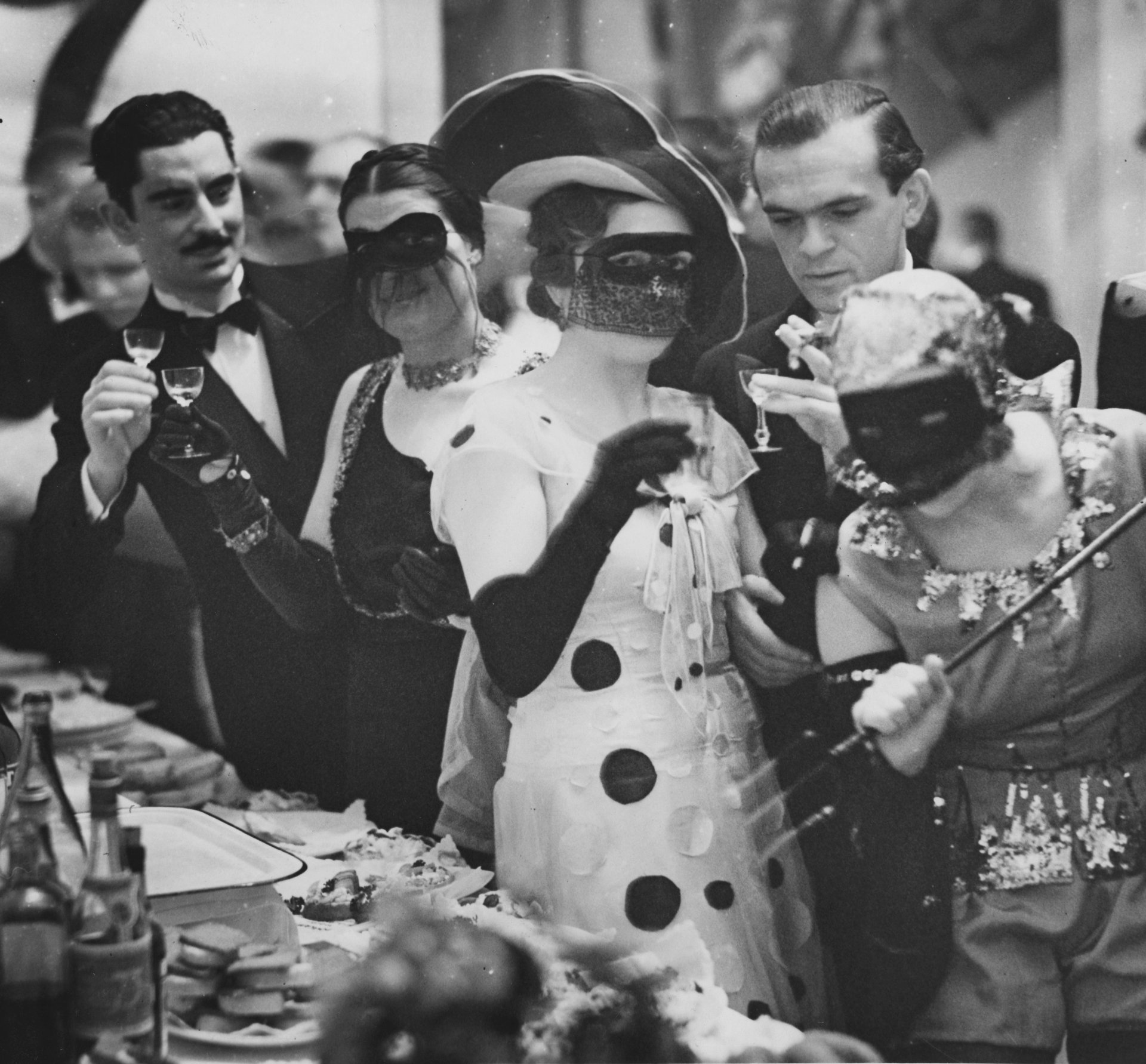 Bal_w_Akademii_Sztuk_Pieknych__11_stycznia_1936_r._NAC