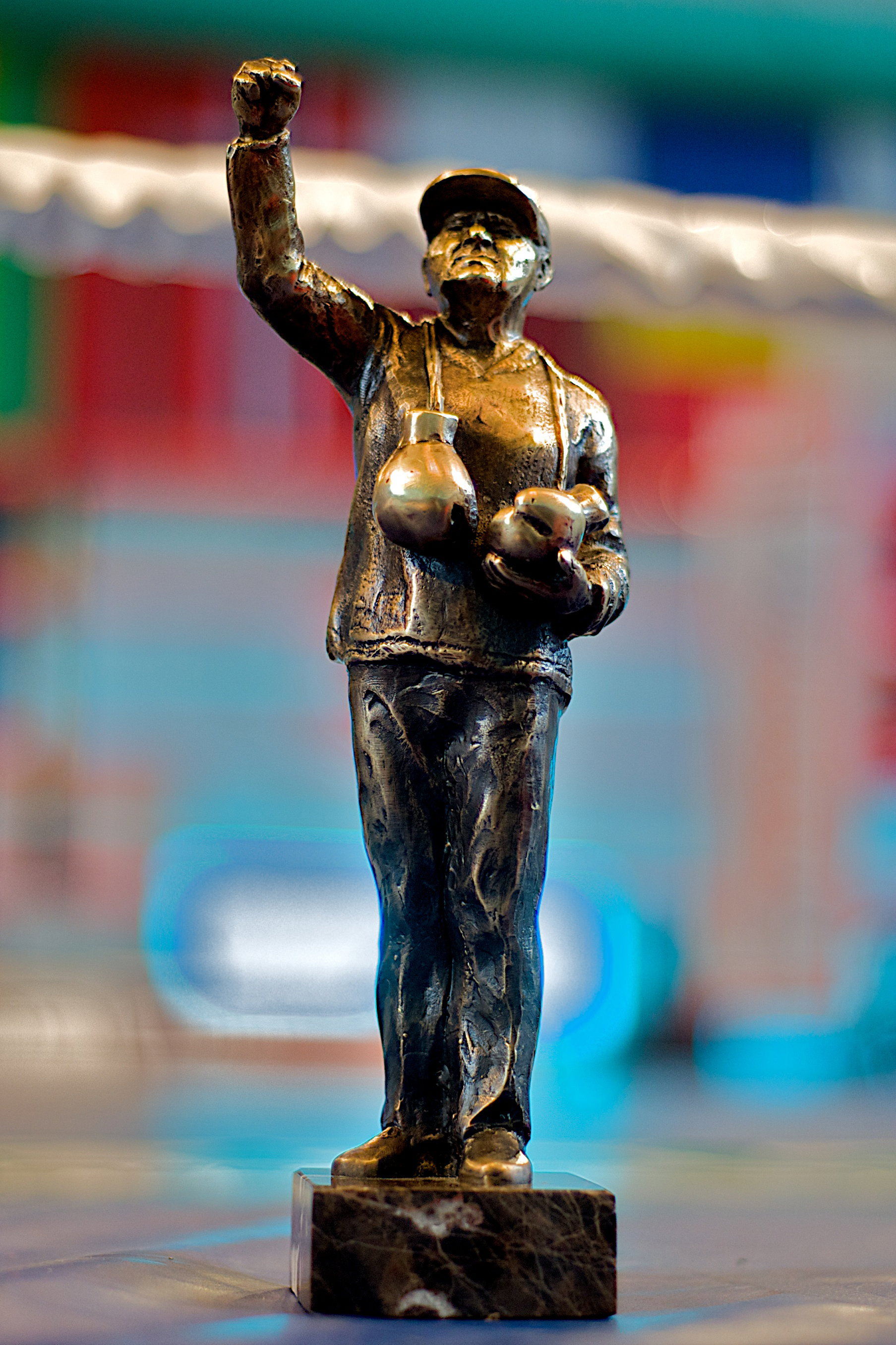 Statuetka „Feliks Boksu”