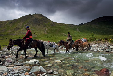 Mongolia_89987395_opt