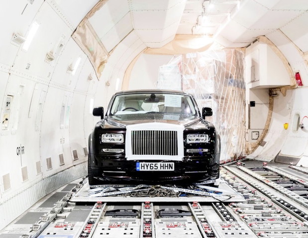 #2. Osiem Rolls-Royce’ów wartych 4,5 miliona euro