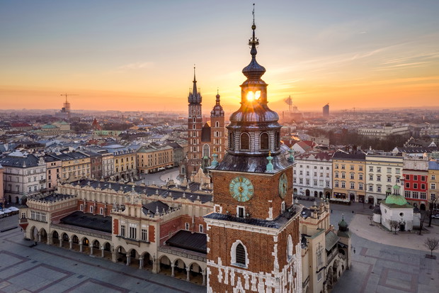 Jak zrobić magiczne zdjęcia w mieście, które słynie z ogromnej liczby zabytków i turystów? Rozmawiamy z fotografami, którzy specjalizują się w uwiecznianiu Krakowa