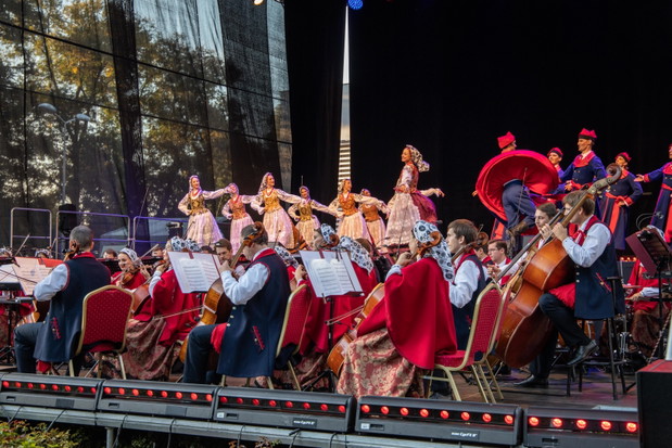 Kolorowy weekend w Otrębusach: byliśmy na otwarciu Centrum Folkloru Polskiego
