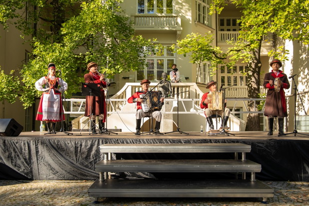 Kolorowy weekend w Otrębusach: byliśmy na otwarciu Centrum Folkloru Polskiego