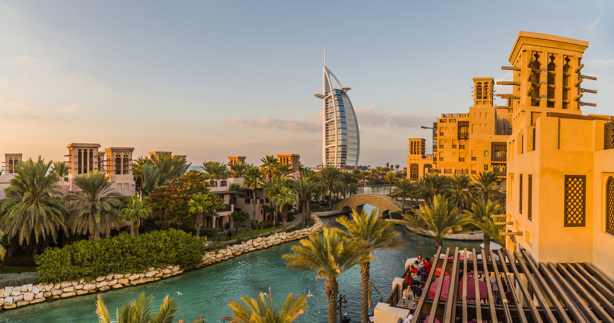 Co warto wiedzieć przed podróżą do bajkowego Dubaju? (fot. Getty Images)