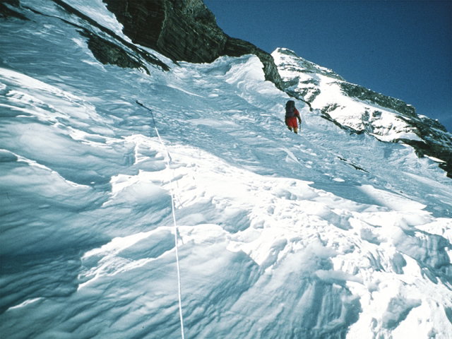 Mount_Everest__1993__z_archiwum_Macieja_Berbeki