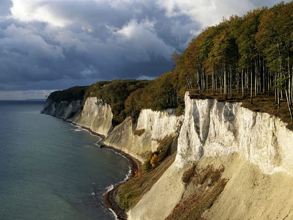 coastlines_894_600x450