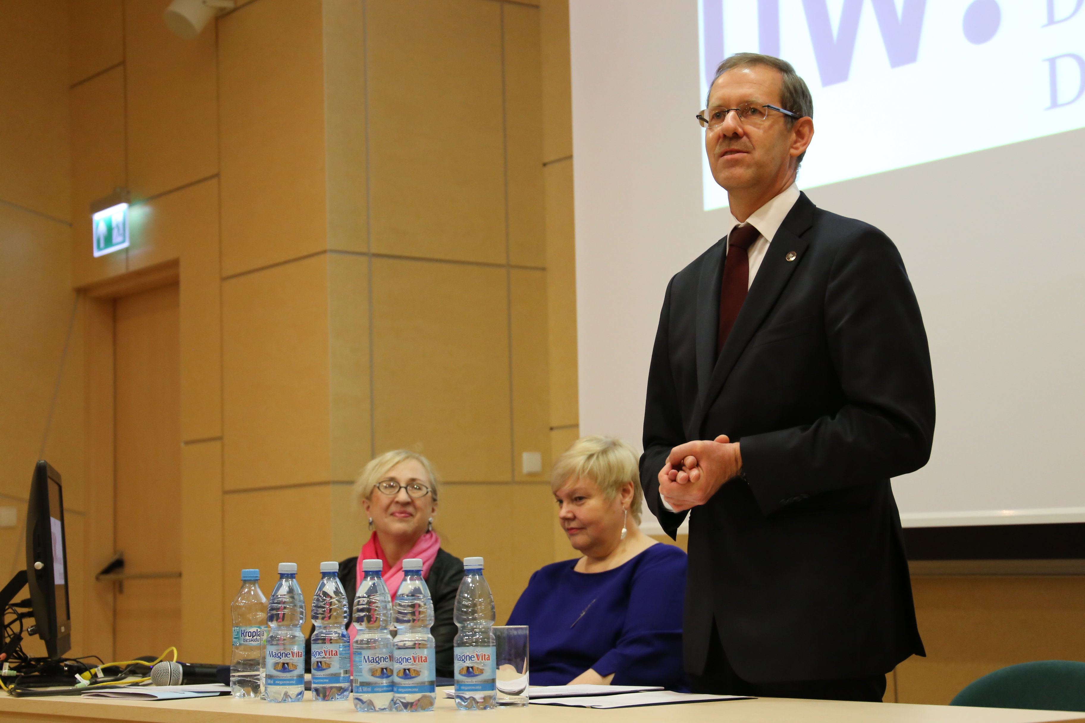 Prorektor Anna Giza, Prof Dorota Urbanek, Rektor Marcin Palys