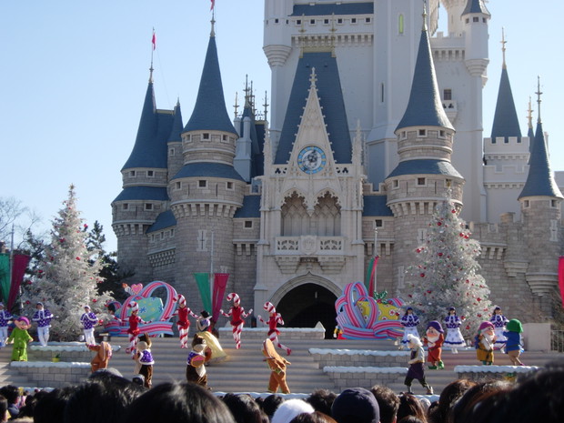 Tokyo_Disneyland