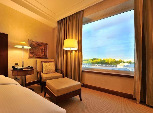 17. Regent Warsaw Hotel, Warszawa, Polska