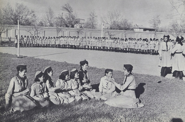 Afgańskie harcerki w latach 50-tych.
