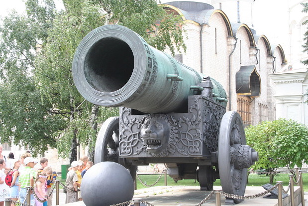 1280px-Tsar_Pushka_2005