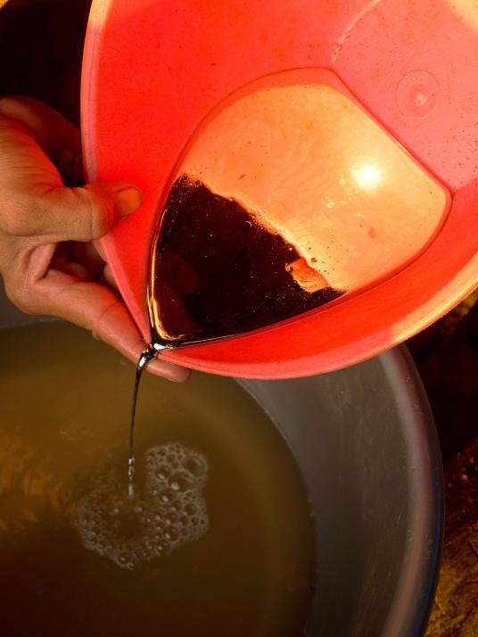 Indonesia-Mercury-Mining-2.ngsversion.1464095991352.adapt.536.1
