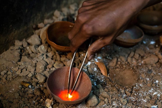 Indonesia-Mercury-Mining-3.ngsversion.1464095991905.adapt.945.1