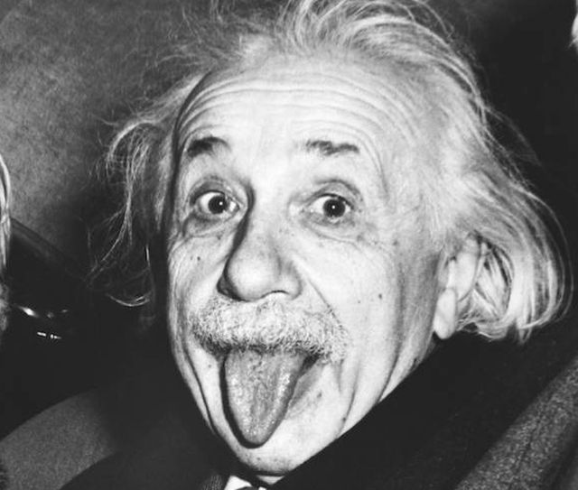 Nie uwierzysz jak powstało najsłynniejsze zdjęcie Einsteina. Przeczytaj historię