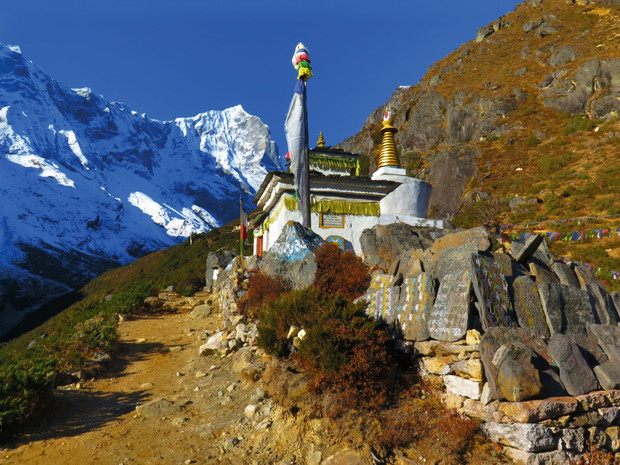 W drodze do klasztoru Thame w rejonie Khumbu