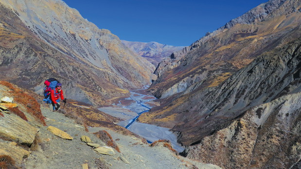 W drodze przez daleki zachód Nepalu