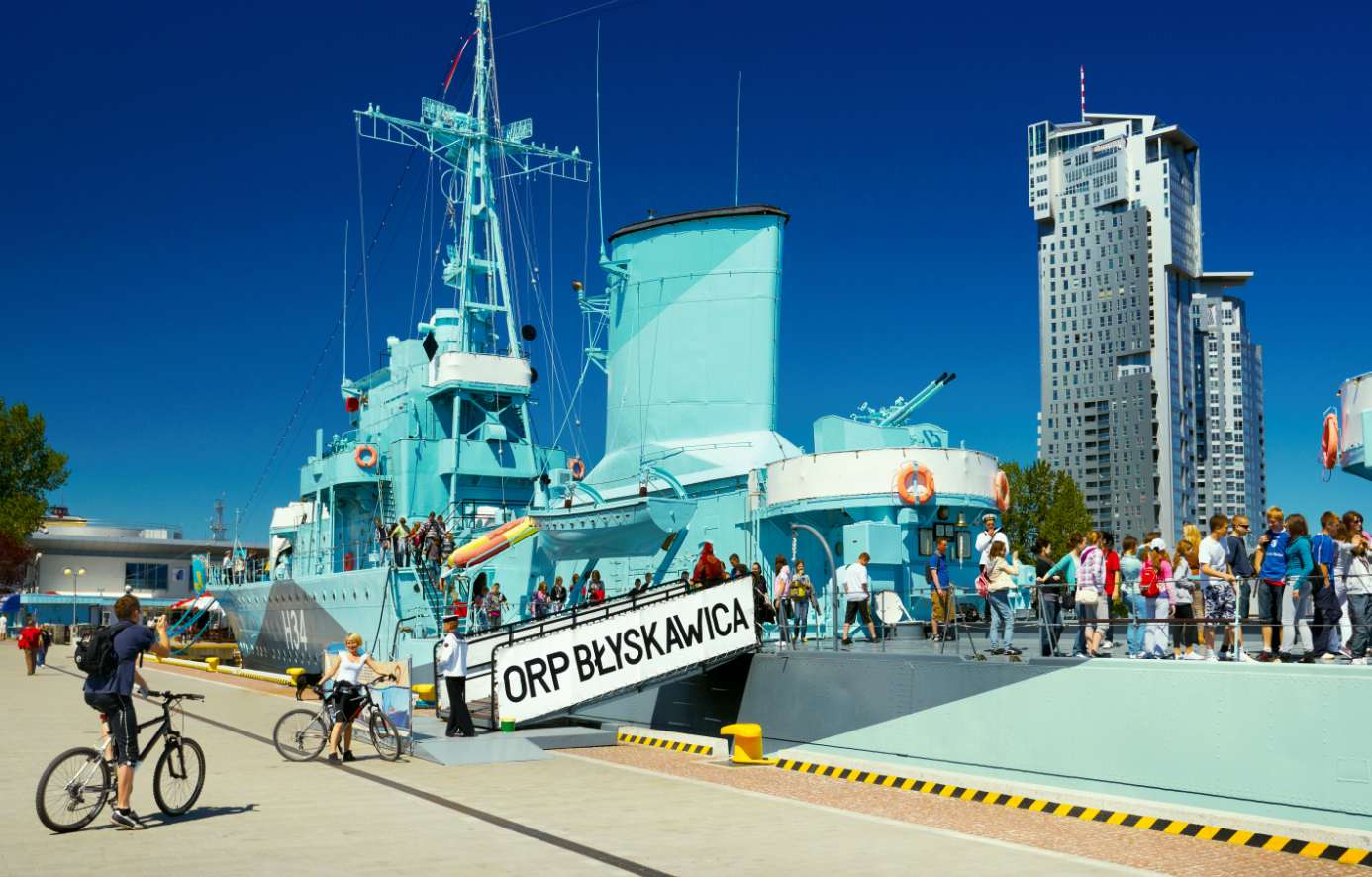 Okręt muzeum ORP Błyskawica jest najstarszym na świecie zachowanym niszczycielem. Wodowany był  w 1936 r.